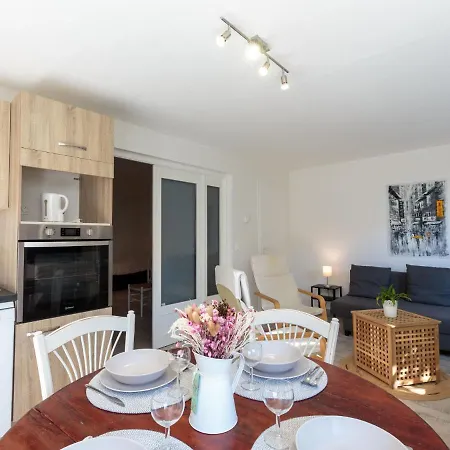 Les Mats-3 By Interhome