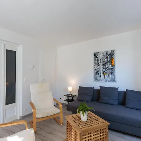 Les Mats-3 By Interhome